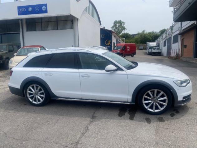 AUDI A6 allroad 3.0 TDI 218 CV S tronic Business Plus rif. 24112427 - Foto 4
