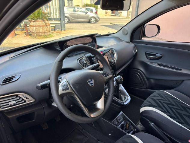 LANCIA Ypsilon 1.2 69CV 5p.GPL Ecochic Gold 5posti - Foto 3