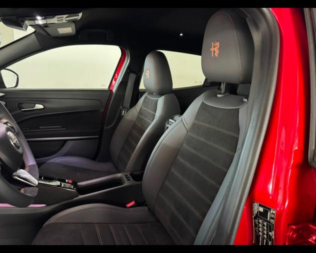 Alfa Romeo Junior 1.2 ibrida Q4 Intensa 145cv edct6 - Foto 9