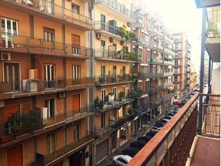 Appartamento di 120 m² con 4 locali in affitto a Bari