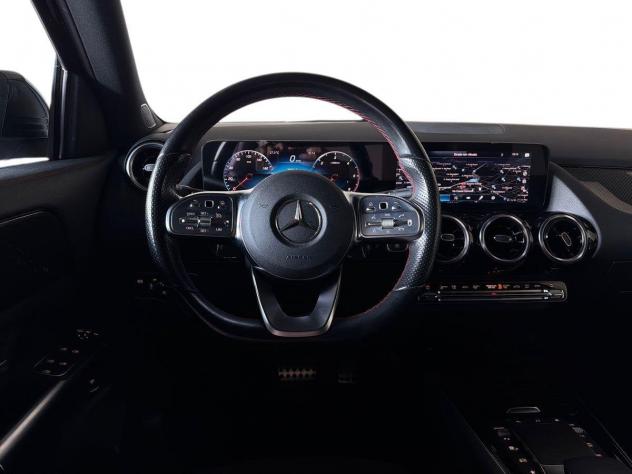 Mercedes-Benz GLA GLA 180 d Automatic Premium - Foto 9