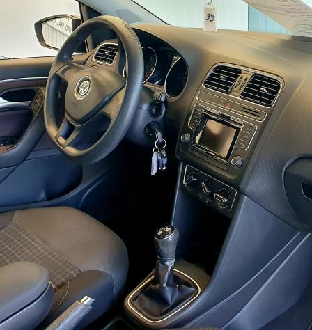 Volkswagen Polo 1.4 TDI - 04/2016 - KM. 131.000 - Foto 10