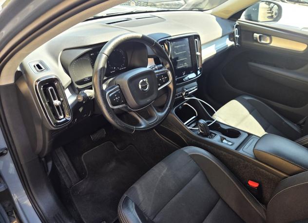 Volvo XC40 D3 AWD AUTOM. FULL KM 107000 BEN TENUTA - Foto 10