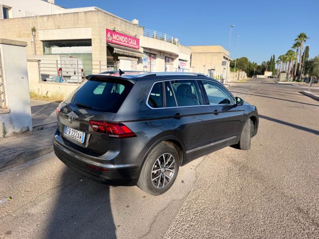 Volkswagen Tiguan 2.0 TDI SCR DSG Business BlueMotion Technology - Foto 3