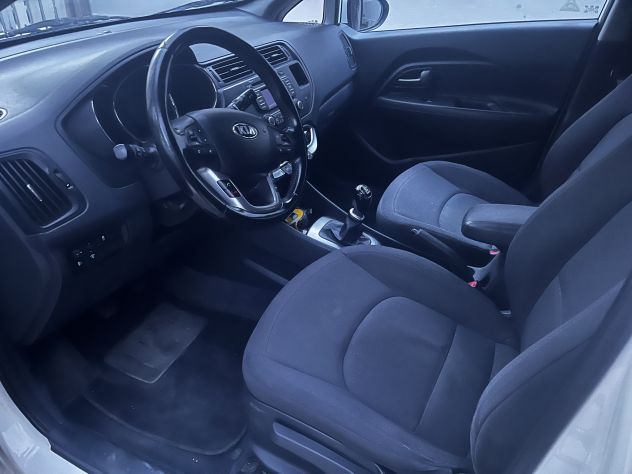 KIA RIO - Foto 3
