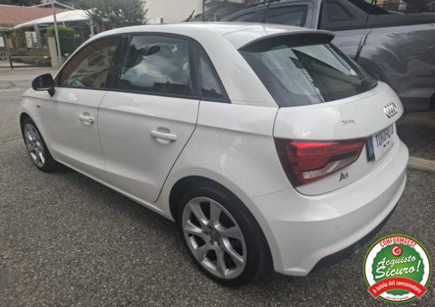 AUDI A1 SPB 1.6 TDI 116 CV Sline TETTO APR. rif. 24108425 - Foto 4