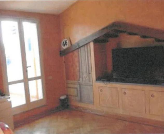 Immobile in asta di 248 m² con più di 5 locali e box auto in vendita a Asciano - Foto 3