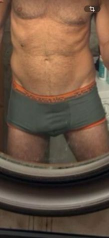 UOMO PER UOMO Tel:00393382932858