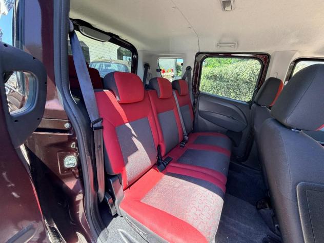 FIAT Doblò 1.4 T-Jet 7 posti Natural Power Emotion - Foto 5
