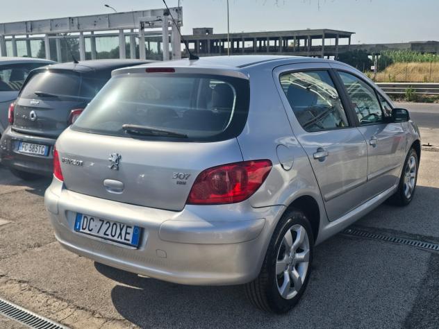 Peugeot 307 1.6 16V HDi 90CV 5p. D-Sign - Foto 5
