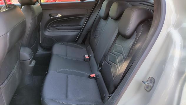 Jeep Avenger e-Hybrid 1.2 MHEV e-Hybrid Turbo Summit - Foto 10