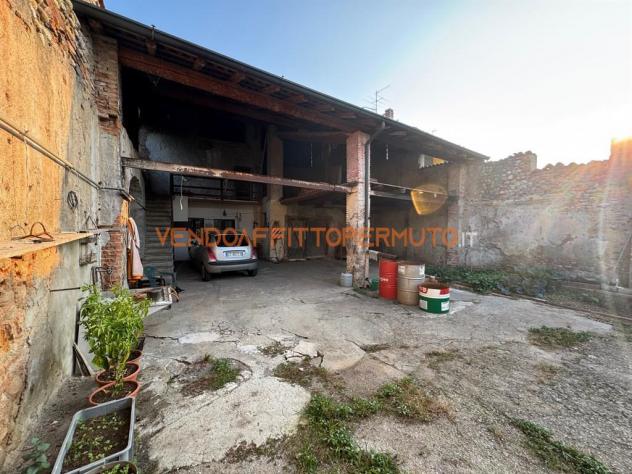 CIVIDATE AL PIANO - PORZIONE DI CASA INDIPENDENTE CON ALTO POTENZIALE - Foto 6