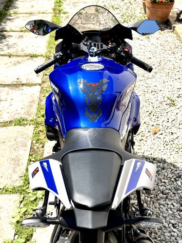 YAMAHA R1 IMMATRICOLAZIONE 12/2022 COME NUOVA – 1.641 Km - Foto 5