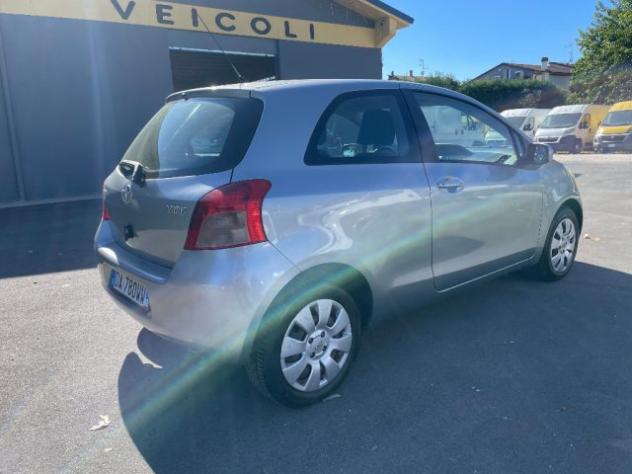 TOYOTA Yaris Verso 1.3i 16V cat Luna '03 rif. 24146070 - Foto 3