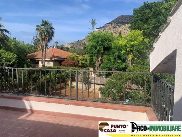 Appartamento ristrutturato in villa con terrazzo e giardino condominiale – Mondello, Fondo Anfossi - Foto 19