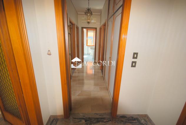 APPARTAMENTO di 5 vani e di 130 mq (VENEZIA) rif. RM160_4 - Foto 9