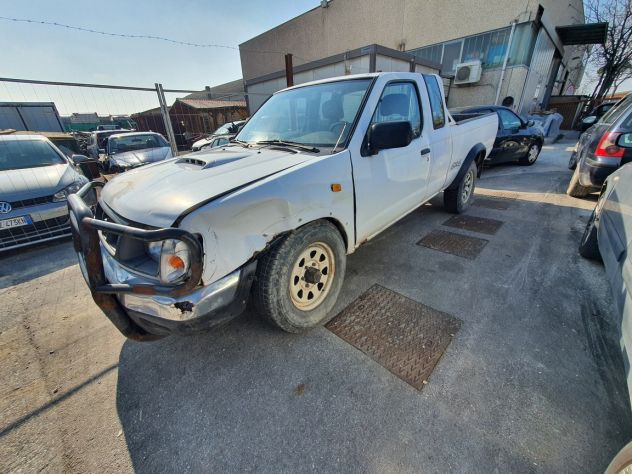 Nissan Navara (D22) 2.5 TD 100CV 4WD Cabina Singola - Foto 2