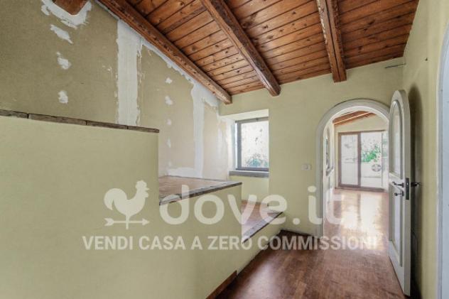 Casa indipendente di 200 m² con più di 5 locali in vendita a Catania - Foto 4