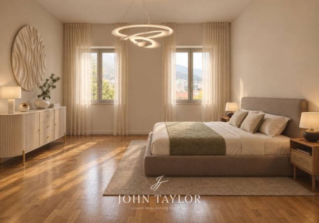 Appartamento di 140 m² con 5 locali e box auto in vendita a Como - Foto 8