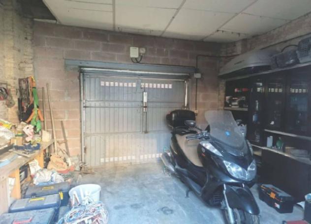Immobile in asta di 349 m², box auto in vendita a Isola Sant'Antonio - Foto 4