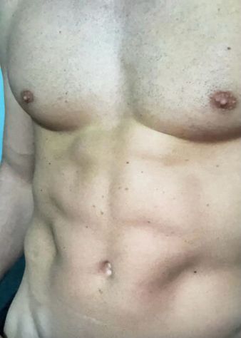 Massaggio naturista per uomini Tel:3793612168
