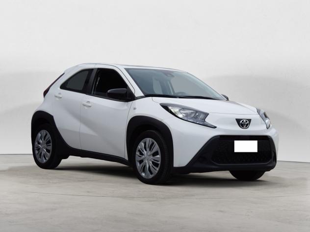 Toyota Aygo X Aygo X 1.0 VVT-i 72 CV 5 porte Active S-CVT - Foto 2