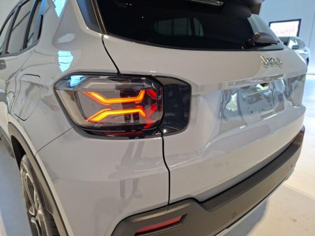 JEEP Avenger Avenger 1.2 Turbo 110 CV e-Hybrid Summit - Foto 10