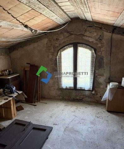 CASTELLINA IN CHIANTI – APPARTAMENTO CON SPAZIO ESTERNO PRIVATO E POSTI AUTO. - Foto 9