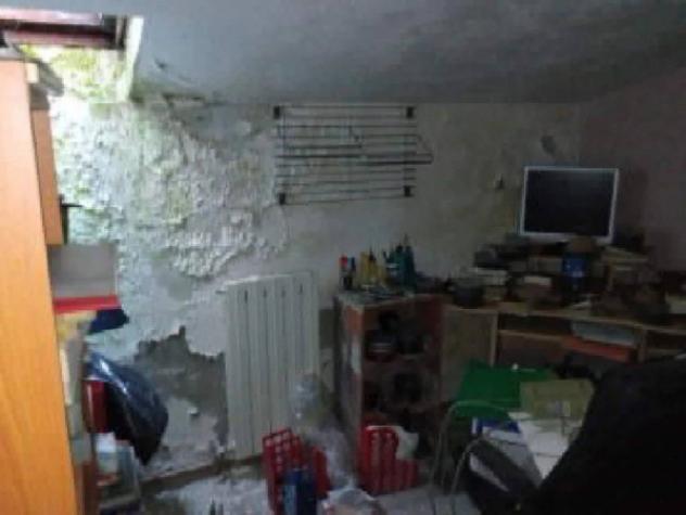 Immobile in asta di 141 m², box auto in vendita a Travedona-Monate - Foto 8