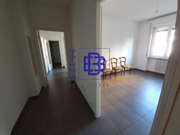 Bilocale con balconcino e aria condizonata - Foto 2