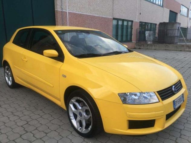 FIAT Stilo 2.4i 20V Selespeed 170 CV Abarth km 48.000 UNICOP - Foto 2