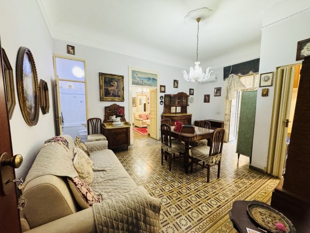 Casa indipendente angolare con magazzino nel centro di Realmonte - Foto 4