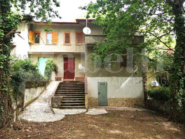 Villa a schiera - Sezze . Rif.: Cod. rif 3147173VRG