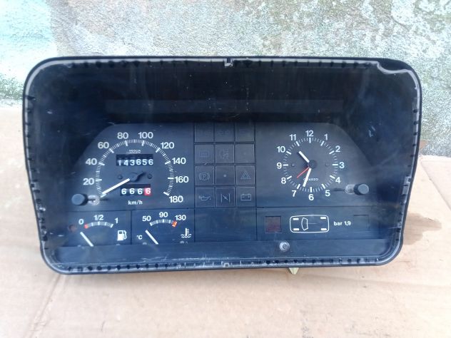 Strumentazione / Quadro strumenti FIAT UNO 45 1 / prima serie - Foto 2