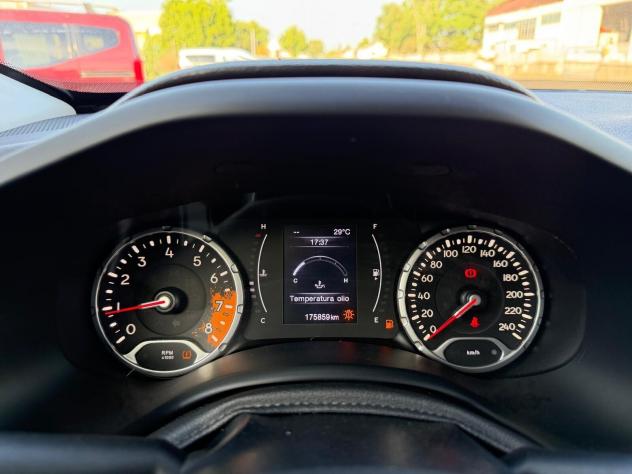 Jeep Renegade 1.6 E-TORQ EVO LONGITUDE - Foto 10