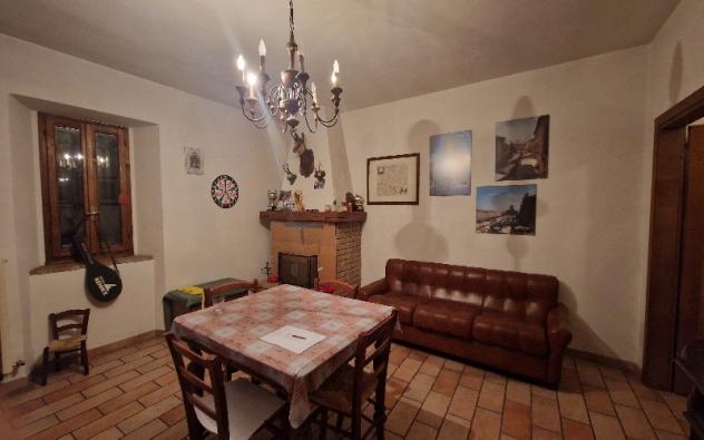 PORZIONE RISTRUTTURATA CON ASCENSORE - Foto 6