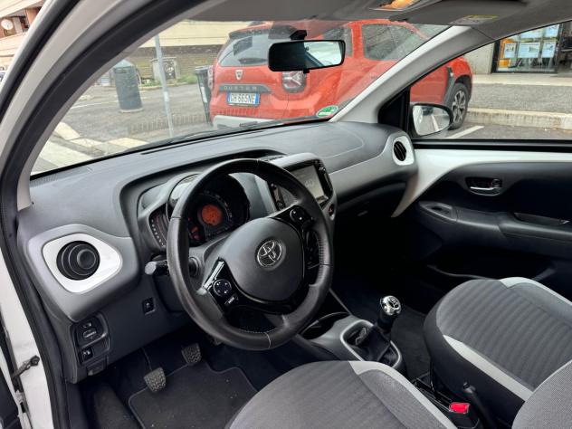 Toyota Aygo Connect 1.0 VVT-i 72 CV 5 porte x-play MMT LED NAVI KAMERA CERCHI 16PDC - Foto 9