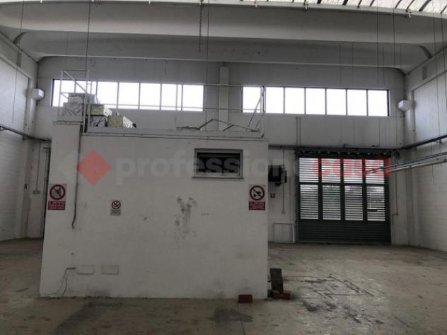 Immobile di 835 m² con 4 locali in vendita a Trecate - Foto 8