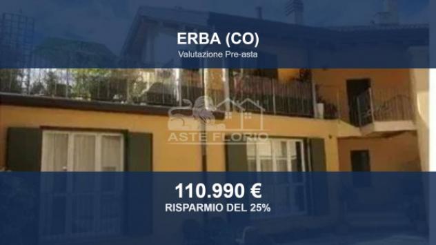Immobile in asta di 114 m² con più di 5 locali e box auto in vendita a Erba