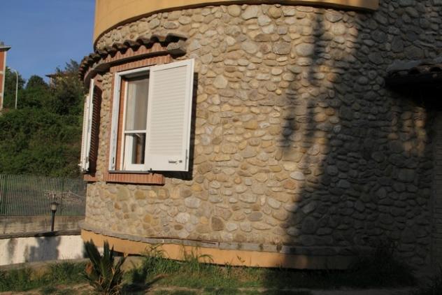 Ficulle - Vendesi particolare villa con giardino, anni 2000 nel comune di Ficulle.