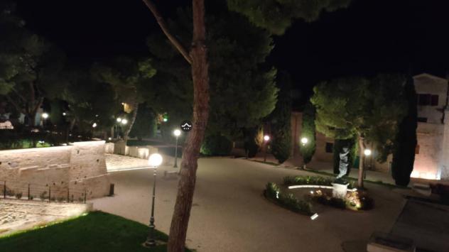 ALLE PORTE DEL CENTRO STORICO: Fano alle porte del centro
per chi desidera un'attività di bar e tabacchi in una posizione strategica, mettiamo in vend - Foto 10