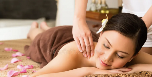 massaggio a domicilio per donne Tel:3773367007
