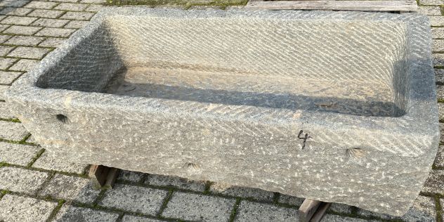 Antica vasca mangiatoia di granito - Foto 10
