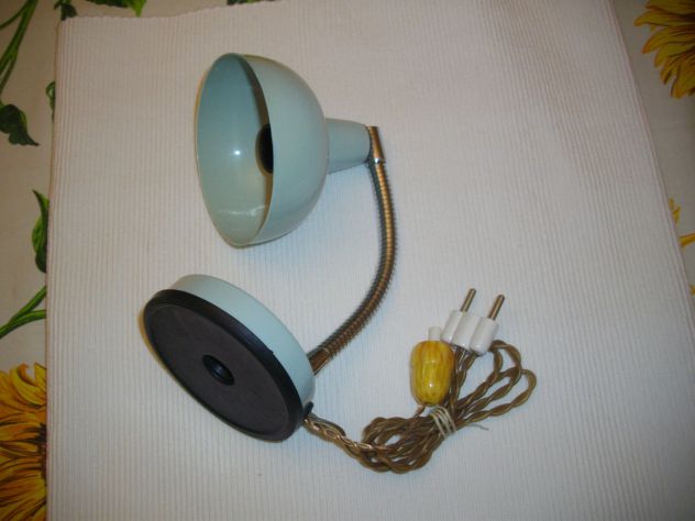 lampada STILPLAST anni 30-40 da tavolo