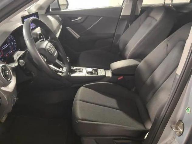 AUDI - Q2 - 35 TFSI S tronic Business Advanced - Foto 8