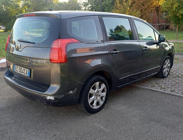 Peugeot 5008 1.6 HDi 112CV Tecno - Foto 6
