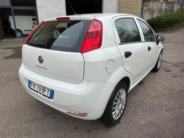 Fiat Punto 1.3 MJT II S&S 95 CV 5 porte Street - Foto 4