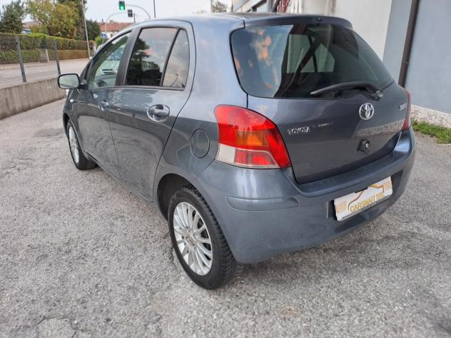 Toyota Yaris 1.3 3 porte M-MT Sol - Foto 3