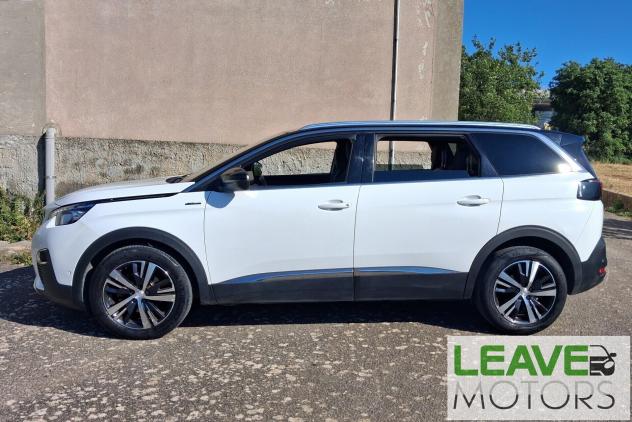 Peugeot 5008 HDi 130cv EAT8 (M1541) - Foto 8