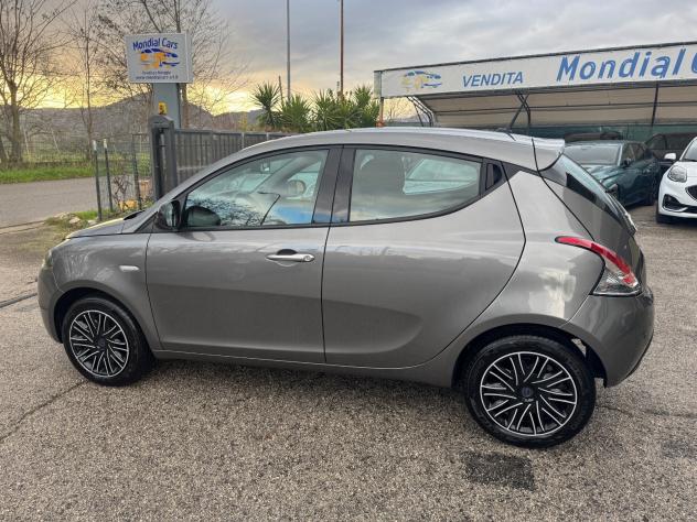 Lancia Ypsilon 1.0 FireFly 5 porte S&S Hybrid Silver Plus - Foto 7